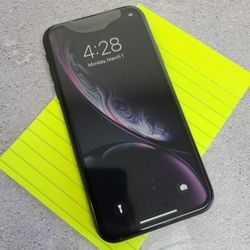 IPHONE XR..64GB FACTORY UNLOCK