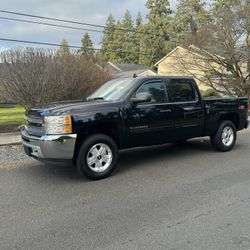 ONE OWNER 4X4 SILVERADO – 135K MILES – CLEAN – READY TO GO 🔥
