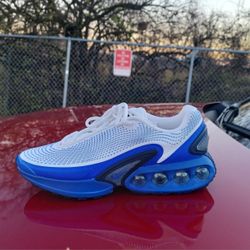 Brand New And Original Men's Nike Air Max's DN Sneakers Sizes 8