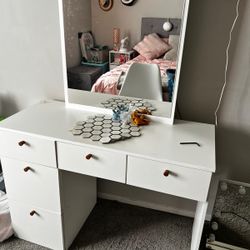 Vanity Desk 