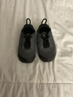 Boys Nike Air Zoom Sz 7c