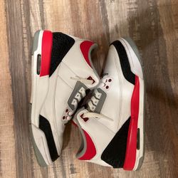 Jordan 3 - Fire Red