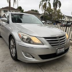 2012 Hyundai Genesis