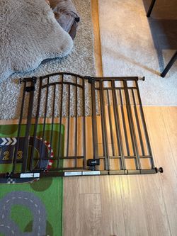 Adjustable do gate