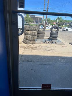 Gently used tires 285/75/16