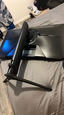 Samsung Odyssey G4 240hz
