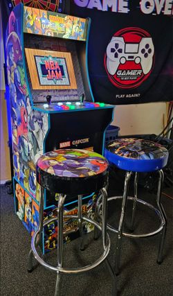 Marvel Arcade1up Cabinet With Over 15,000 Video Games and Matching Stools