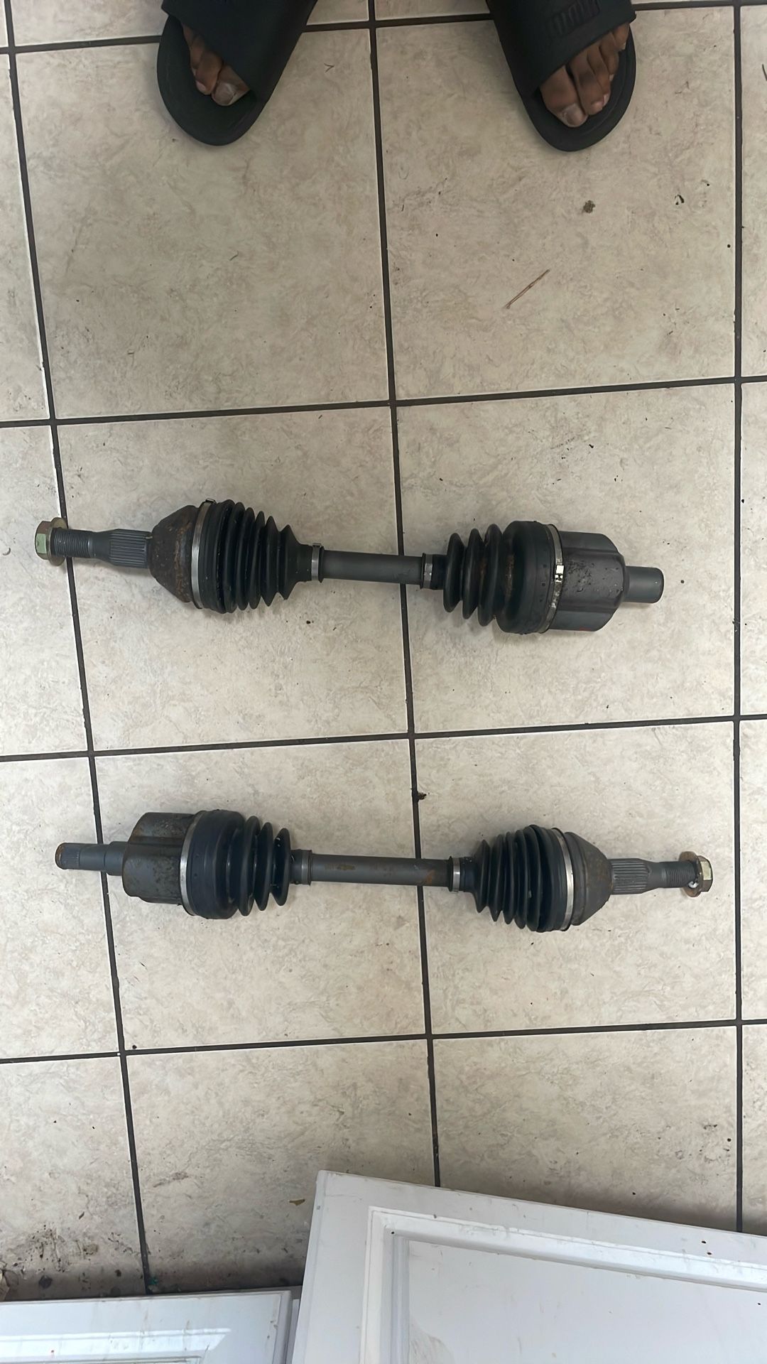 Cv axles assembly 