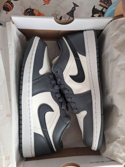 Women's Jordan air 1