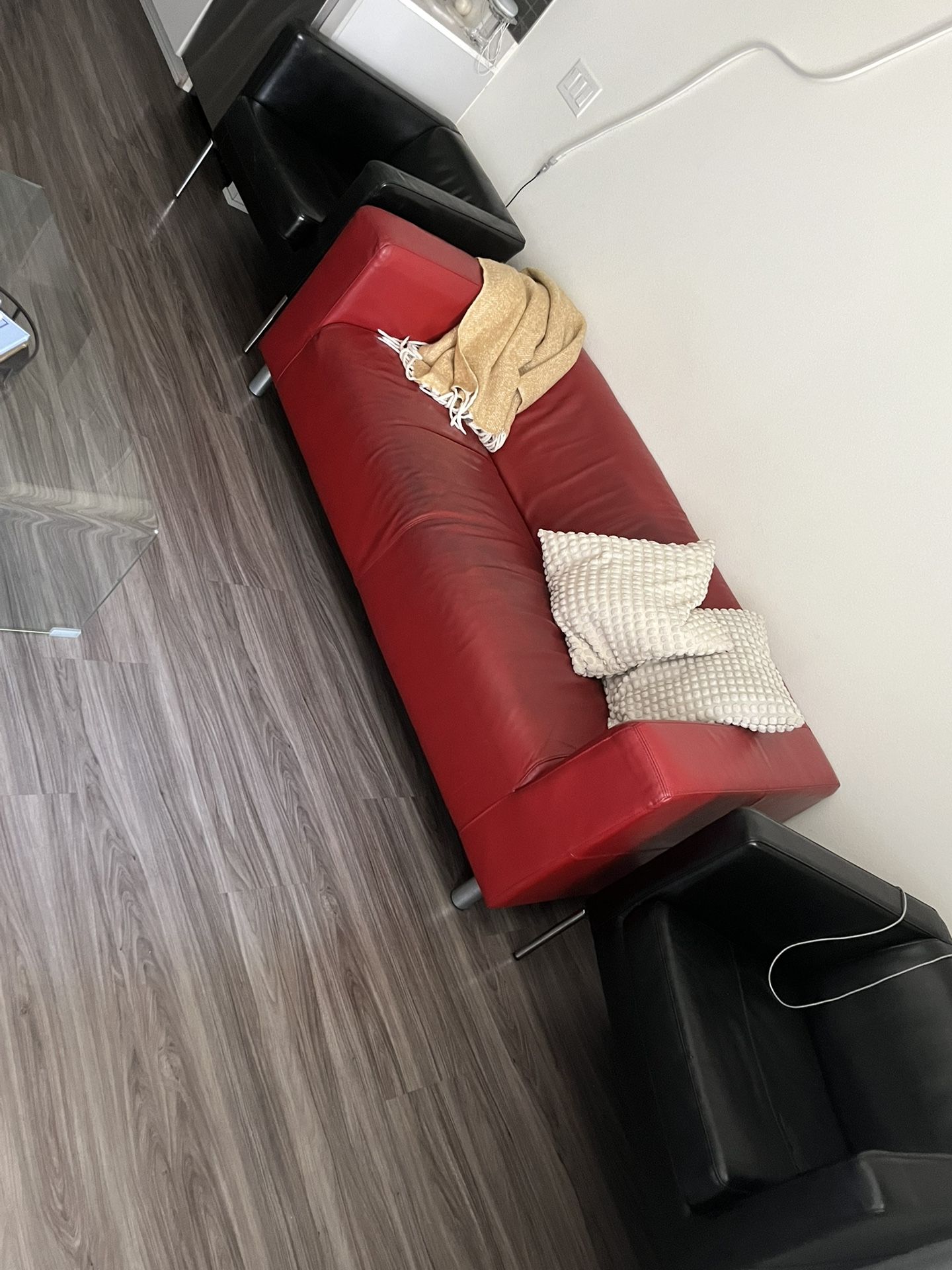 Couch Red