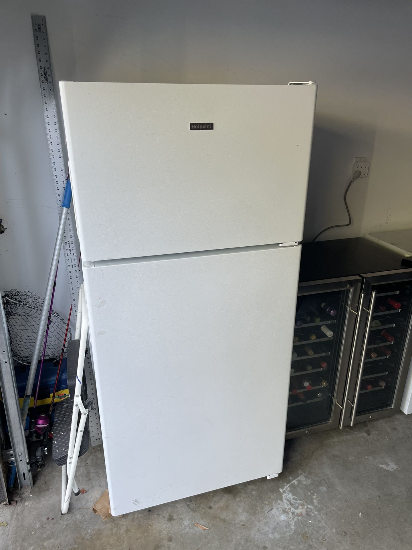 Fridge/Freezer - Perfect For Garage Or Apartment