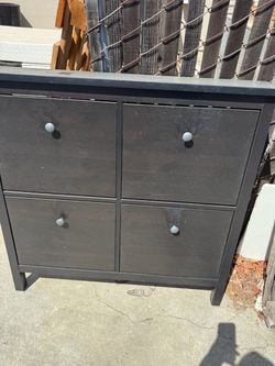 Shoes cabinet
