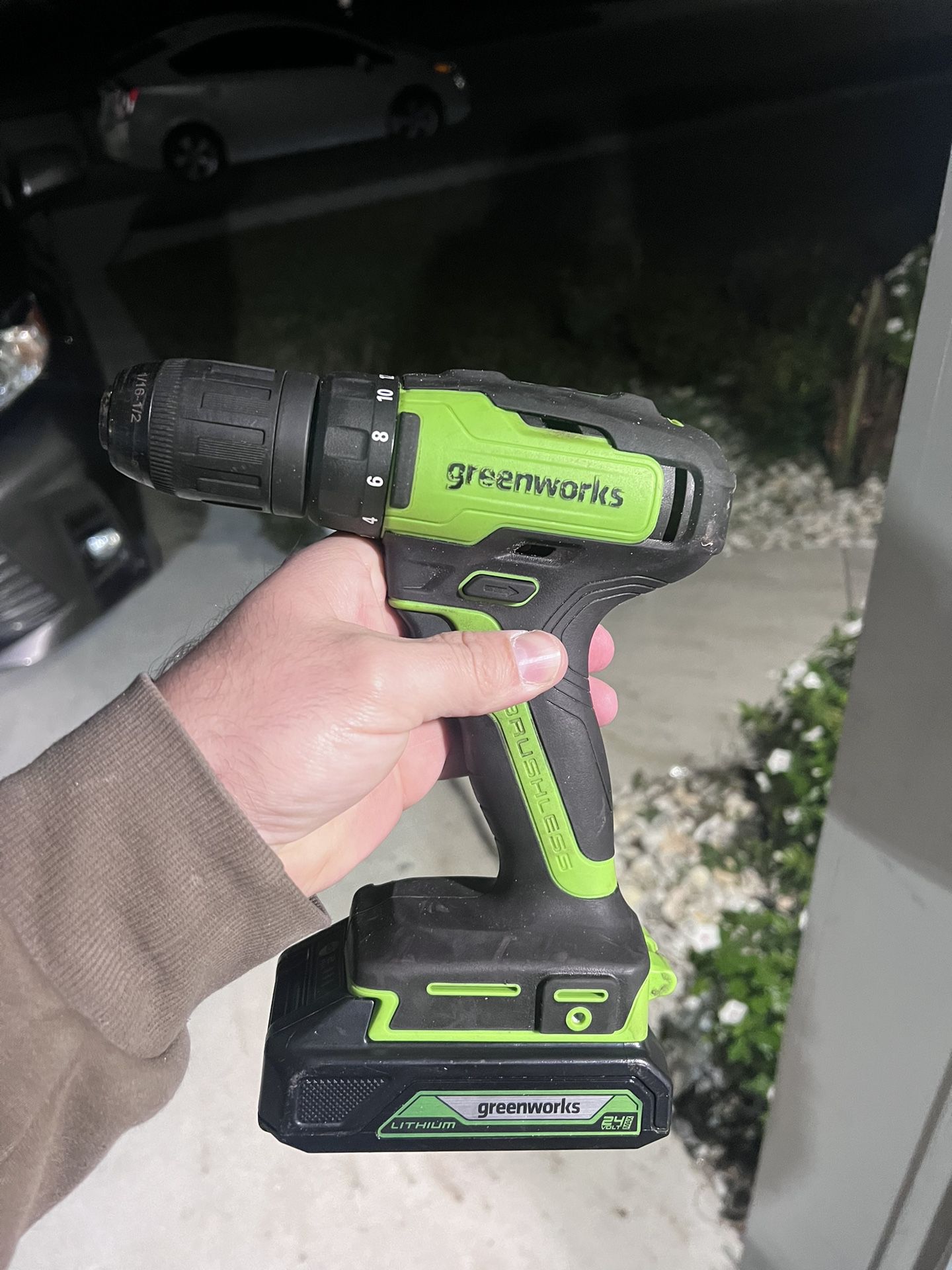 Power Tools Greenworks Drill Battery but no Charger