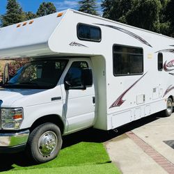 2016 Thor Majestic 28FT