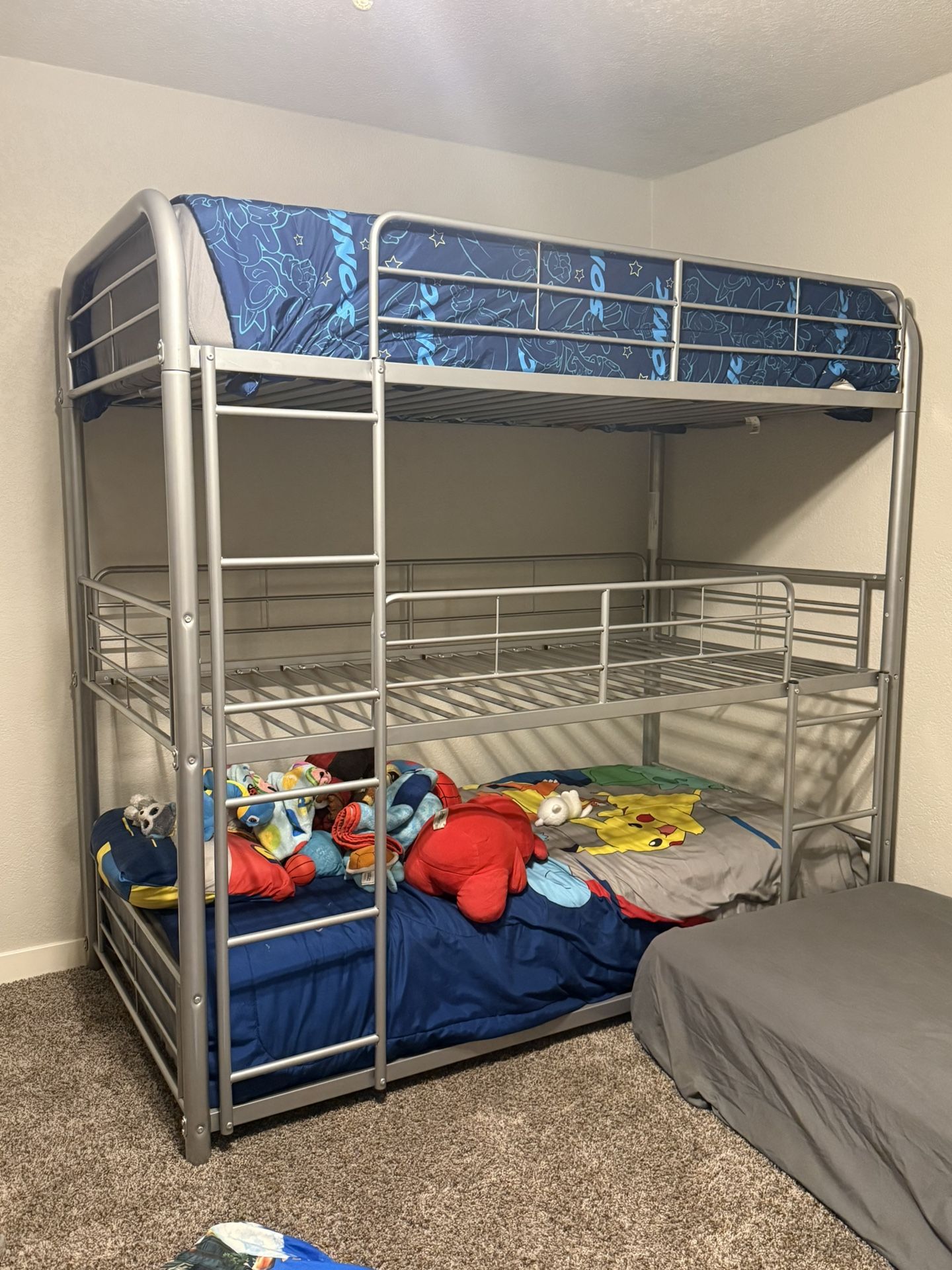 Triple Metal Bunk Bed 