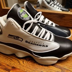Air Jordan’s 13 size 10 1/2 Seahawks knew never used