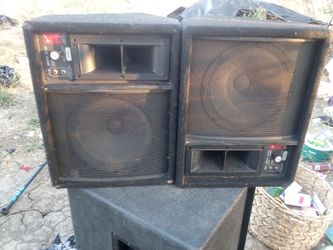 Fender speakers