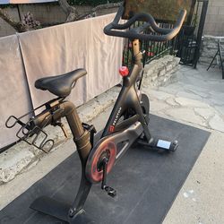 Peloton Bike