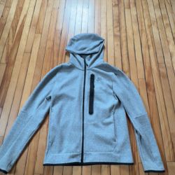 Used Nike Tech 