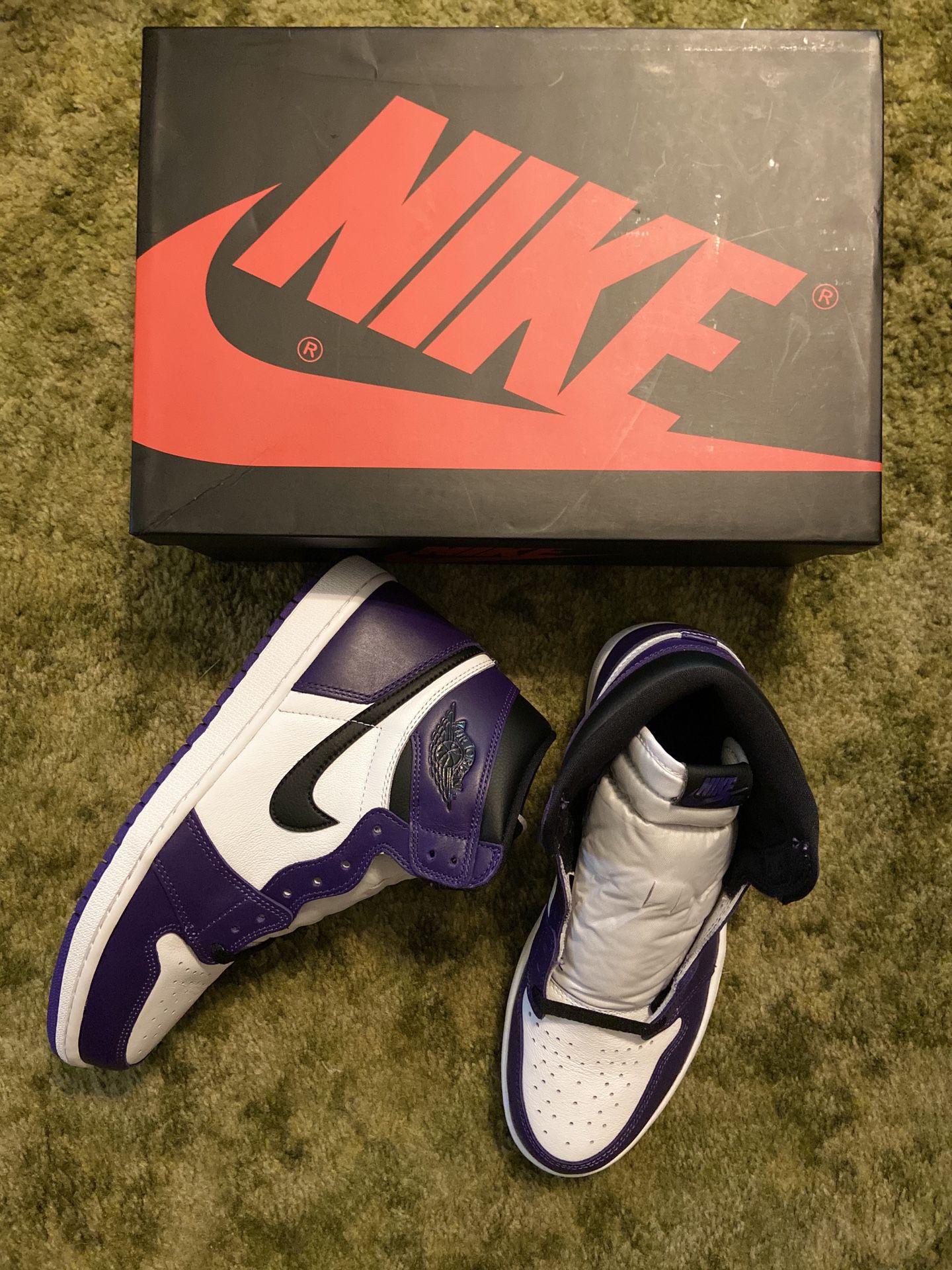 Jordan 1 Retro High “Court Purple” Size: 11