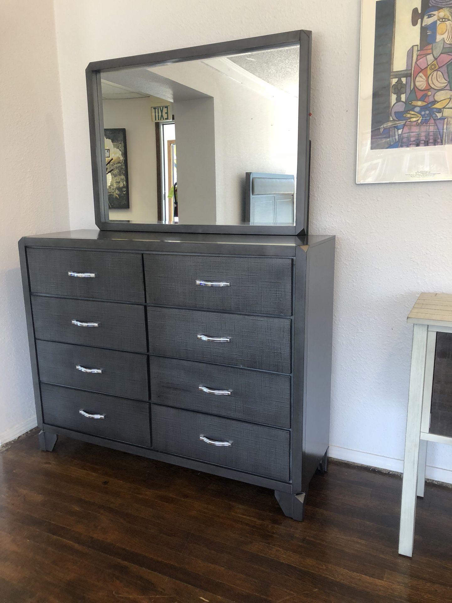 Bedroom set Financing Available 40$ down
