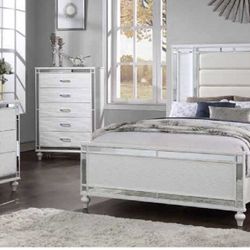 New White LED Queen Bedroom 4 Pc Set LED Bed,dresser,LED Mirror,nightstand 