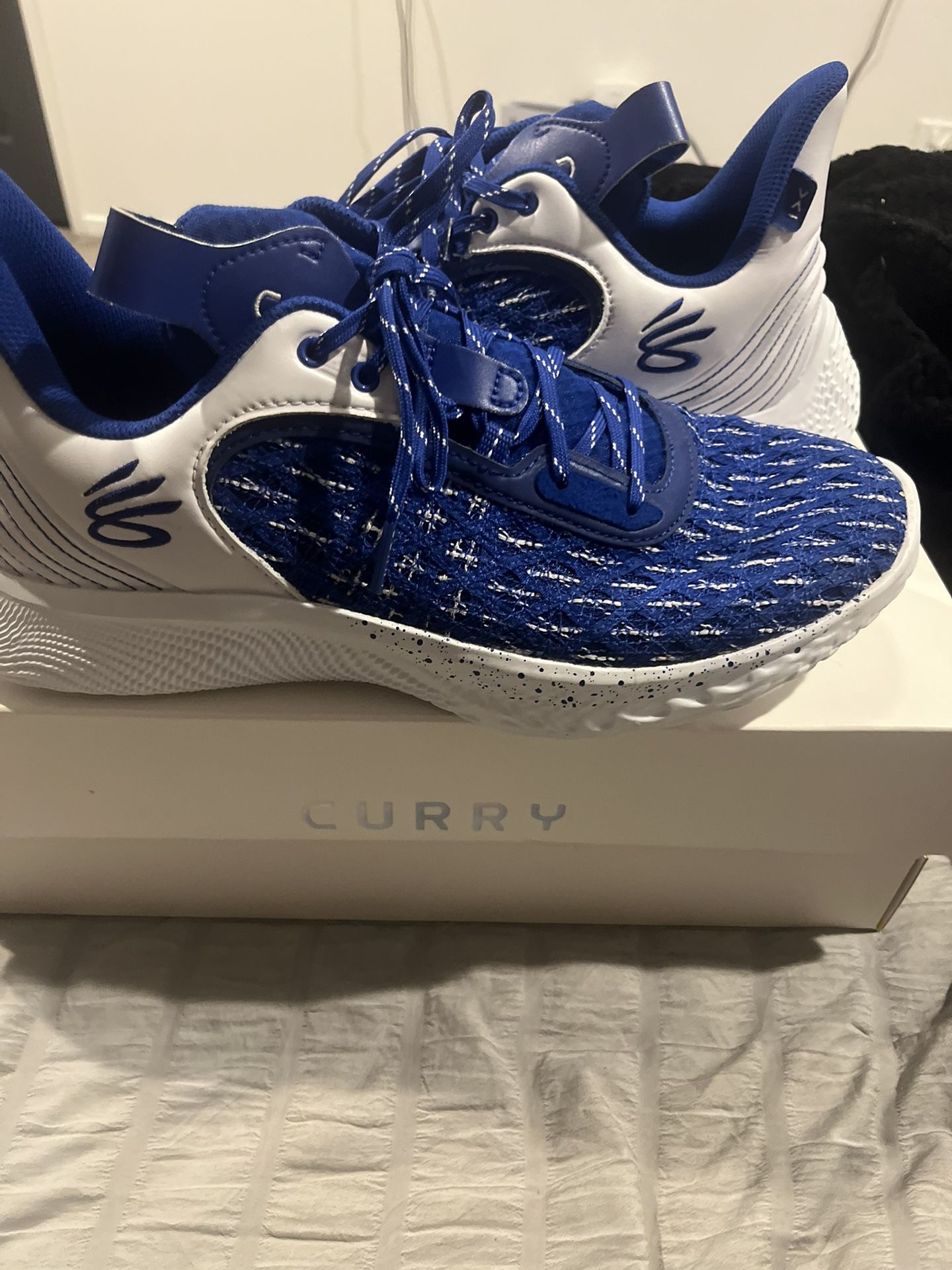 Under Armor Curry Team Blue And White Basketball Shoes