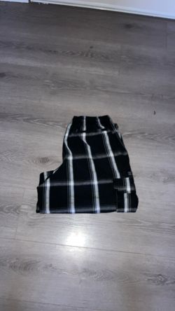 Black and white MP plaid shorts size L