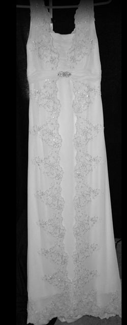 Beautiful wedding dress, sz 2