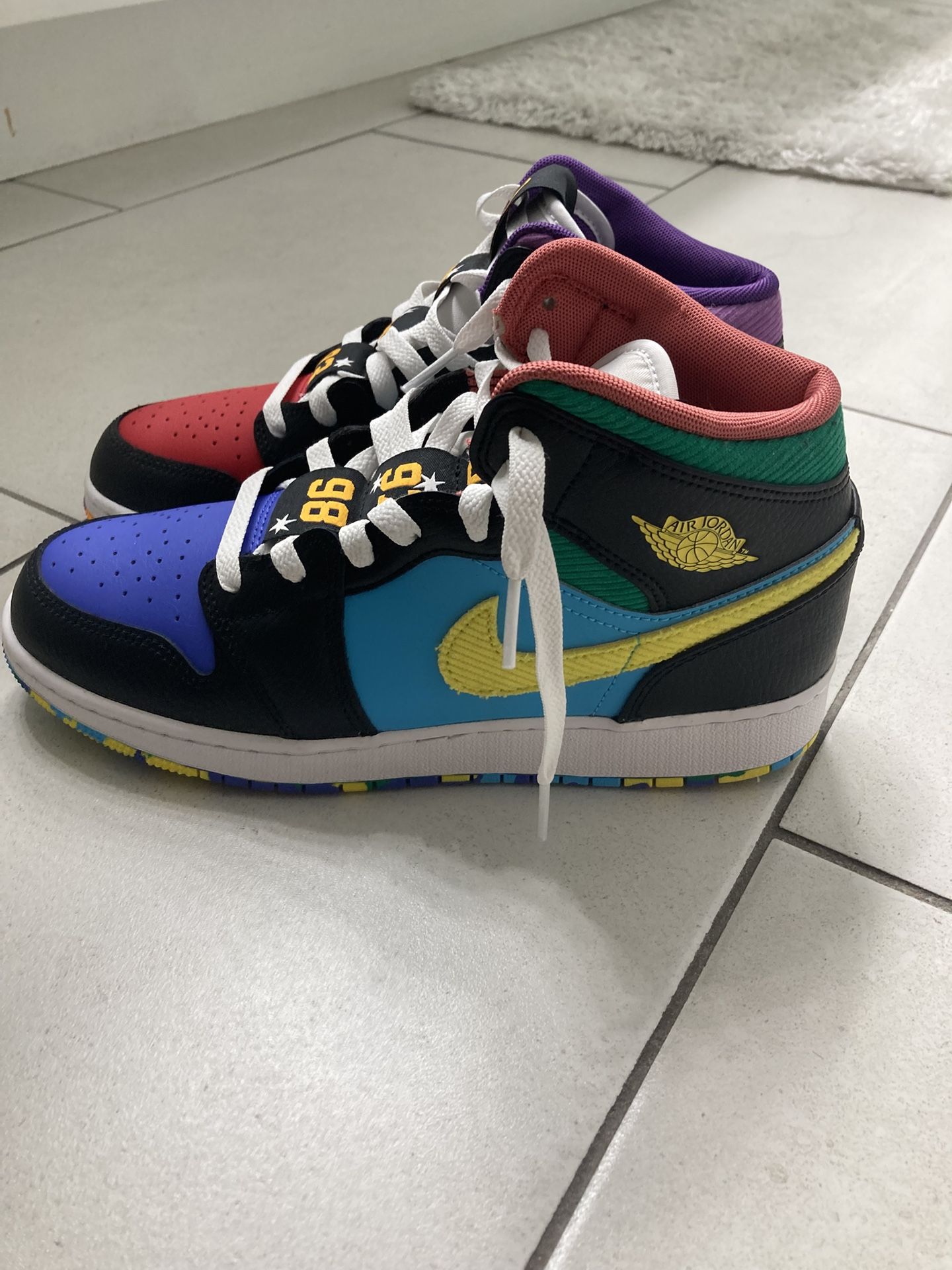 Jordan 1 Mid SS Champions Size 7