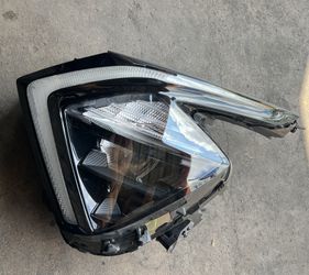 2024 Kia Sportage Headlight Left Side
