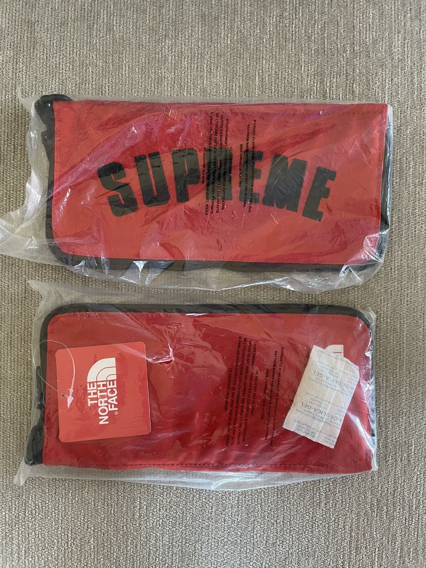 SUPREME TNF ORGANIZER