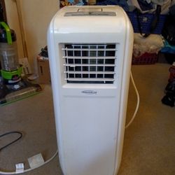 Soleus Portable Air Conditioner....$125 Covers 350 SQ Feet