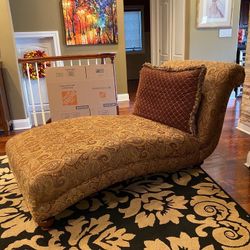 Chaise lounge 