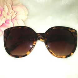 TWEEN SUNGLASSES Tortoise Frame