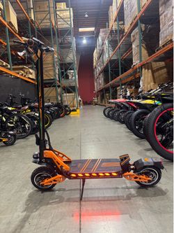 Dual-motor high-speed electric scooter