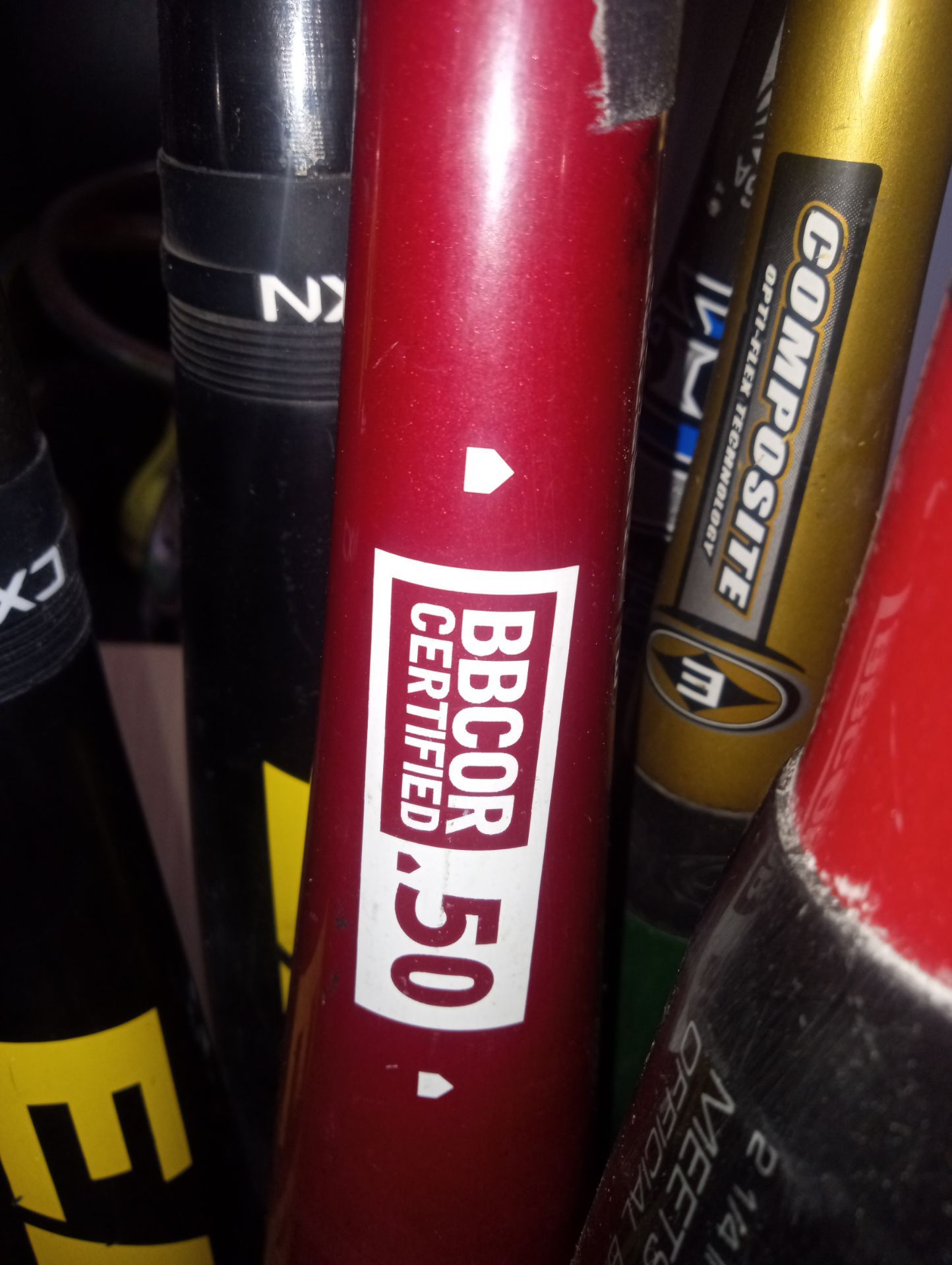 BASEBALL ⚾⚾ ⚾ High performance 100% composite home run bats & many broken in gloves only 80 each at a hurry here's your chance every player needs two