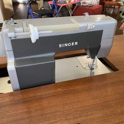Singer Commercial All Metal Sewing Machine 