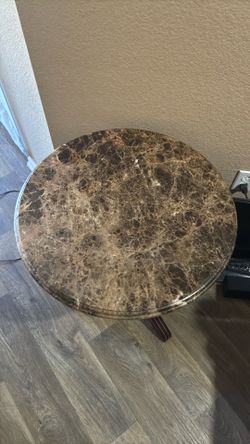 Marble end/side table