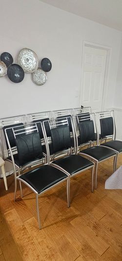 Dining chairs set