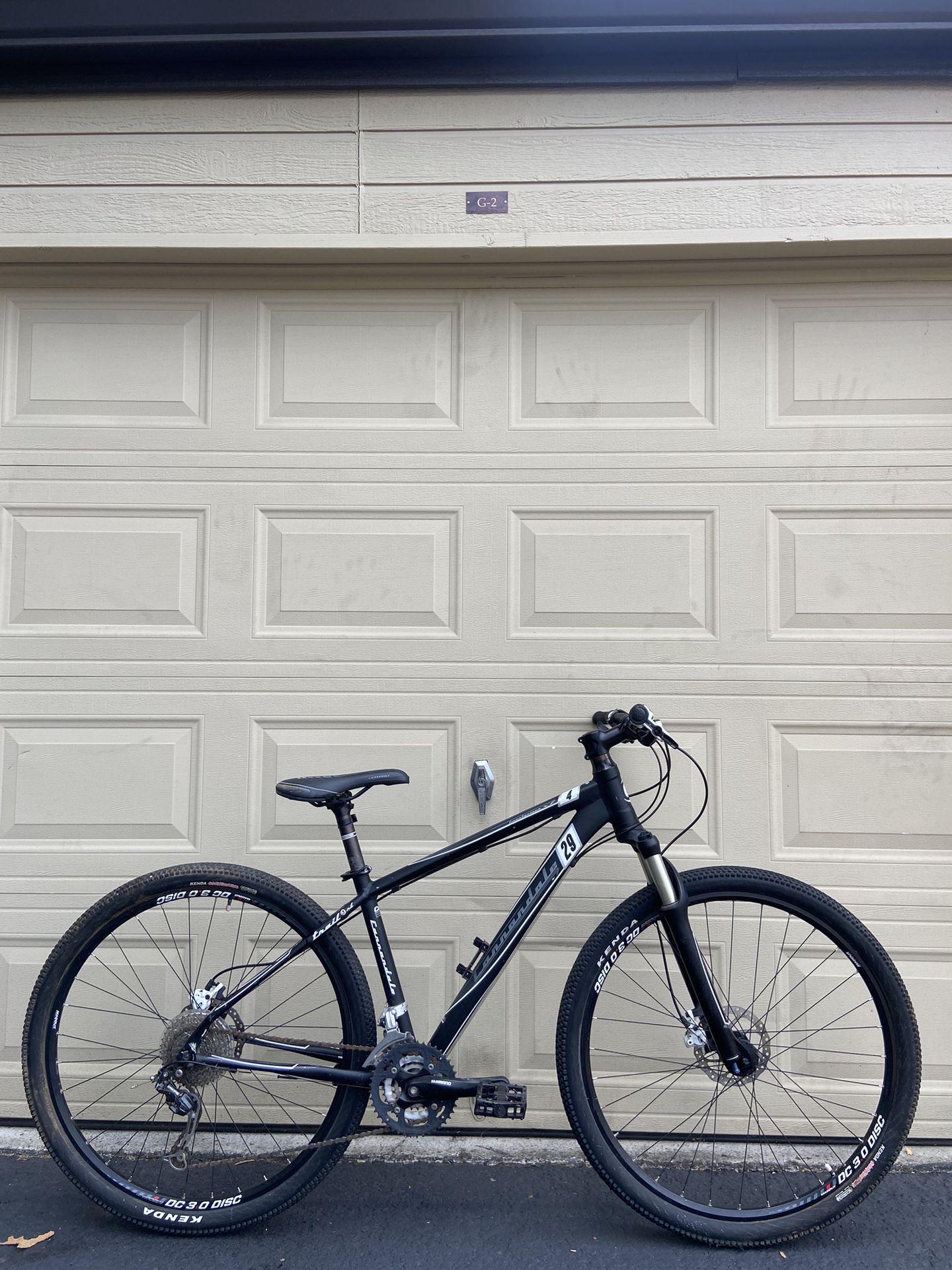 Cannondale Trail 4 29er Mountain Bike – Shimano Deore 27 Speed – Hydraulic Brakes – 29” Bicycle