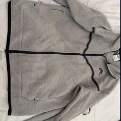 Men’s nike tech