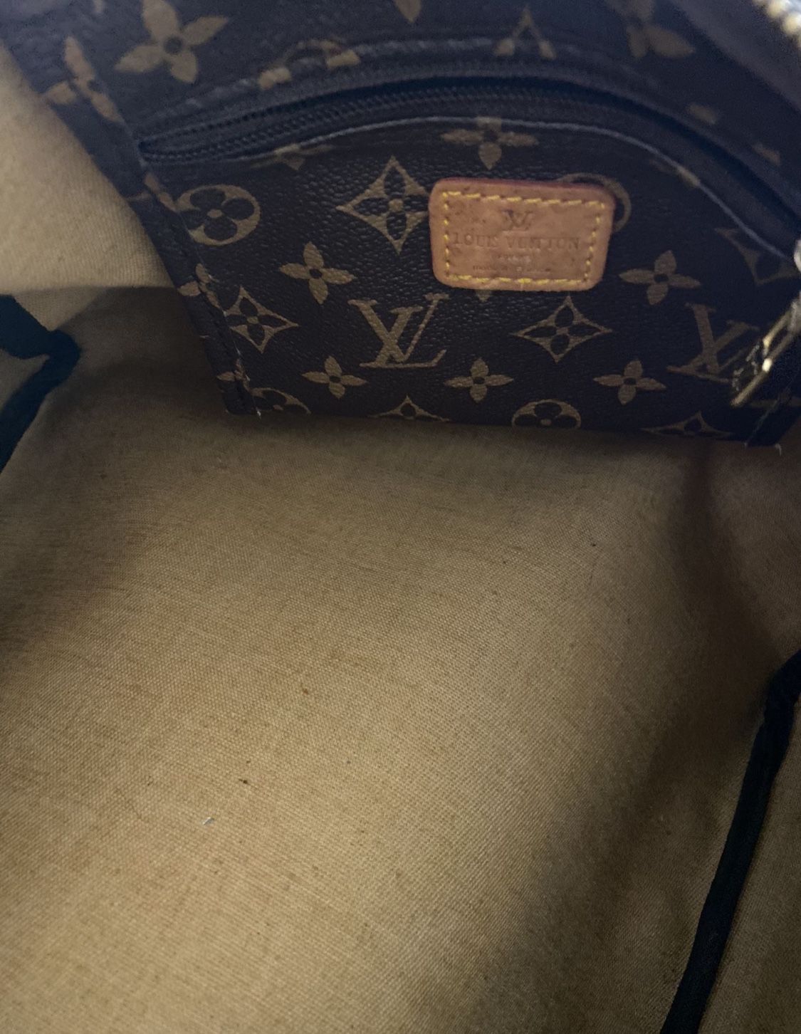 Authentic Louis Vuitton Carry On Luggage for Sale in Stanton, CA - OfferUp