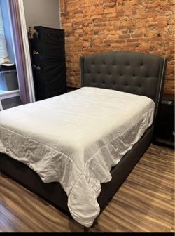 FULL SIZED UPHOLSTERED BED FRAME AND MATTRESS
