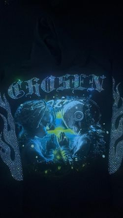 Cropped graphic hoodie