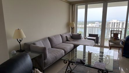 Modani Sofa color grey