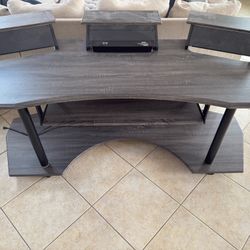 4-Shelf Music Recording Studio Desk