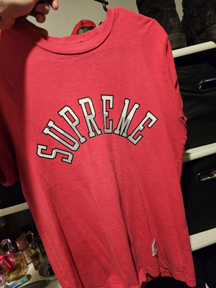 2017 Supreme Arch Logo