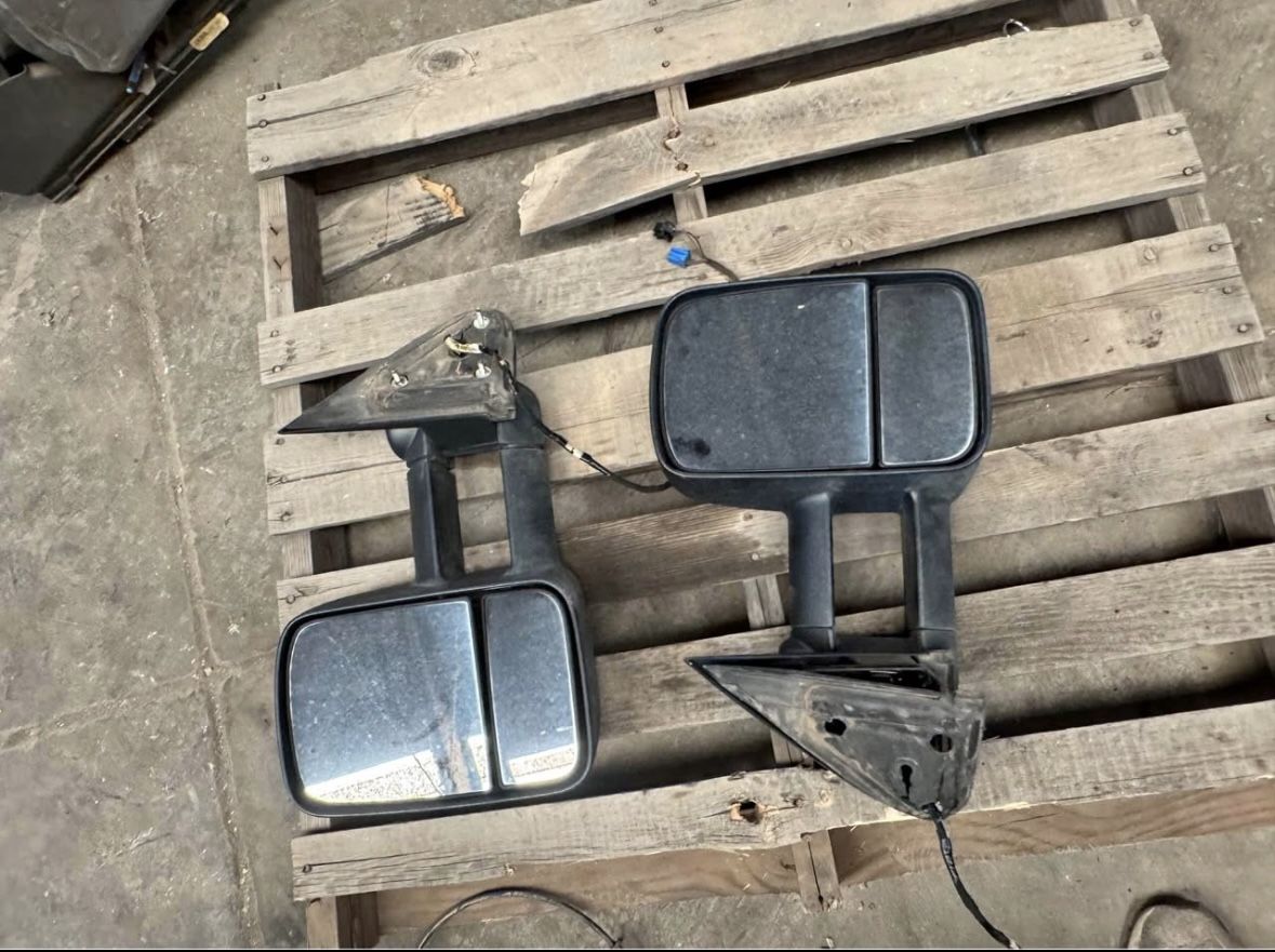 2003-2007 chevy silverado / gmc sierra tow mirrors