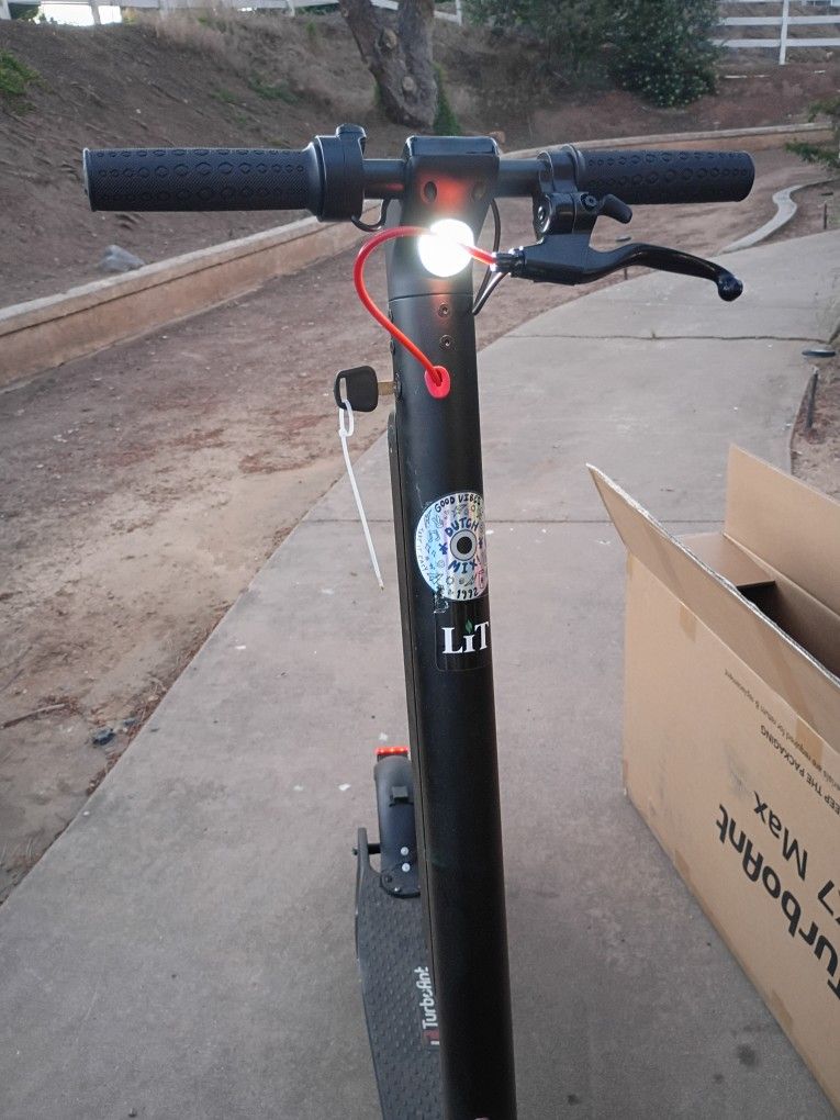 Folding Electric Scooter TurboAnt X7 Max